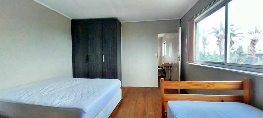 5 Bedroom Property for Sale in Bettys Bay Western Cape